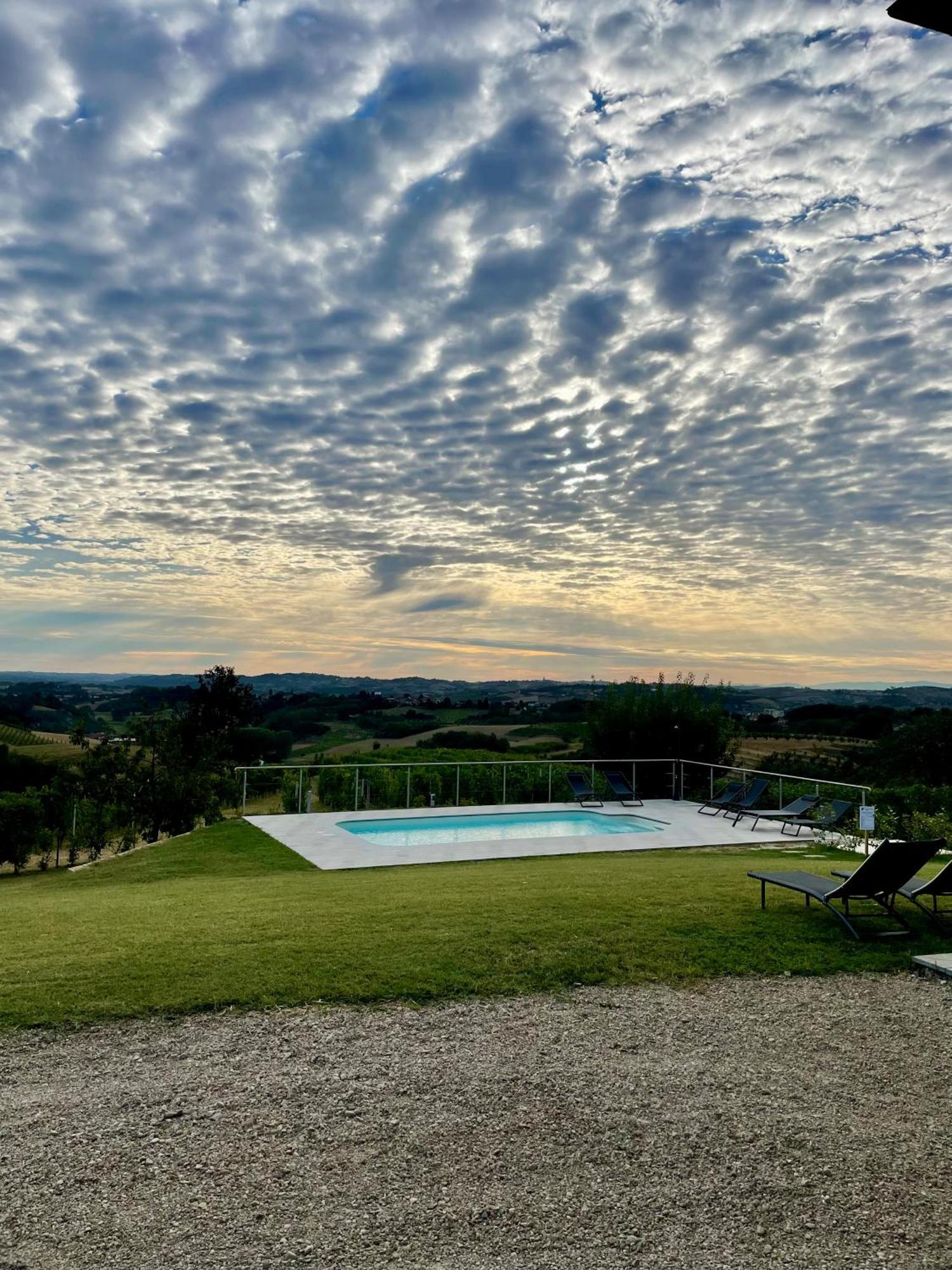 Вілла Ca' Colomba San Damiano d'Asti Екстер'єр фото